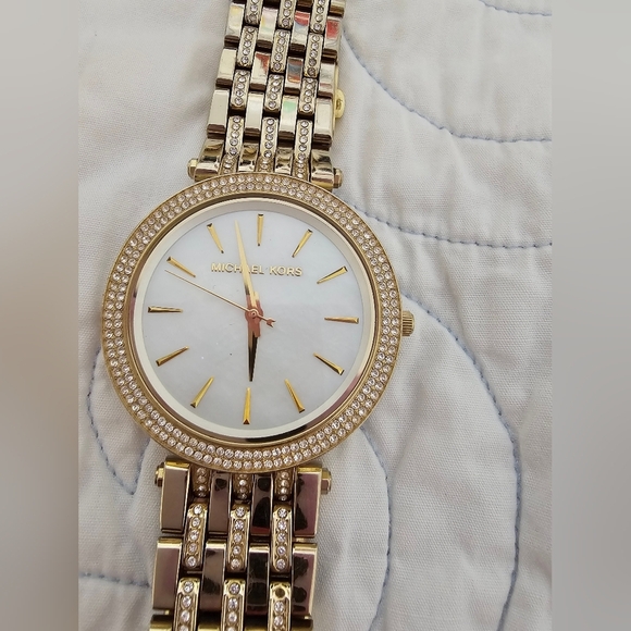 Michael Kors MK3219 Darci Gold Tone with Crystal Used Women's Working Watch - Picture 3 of 8